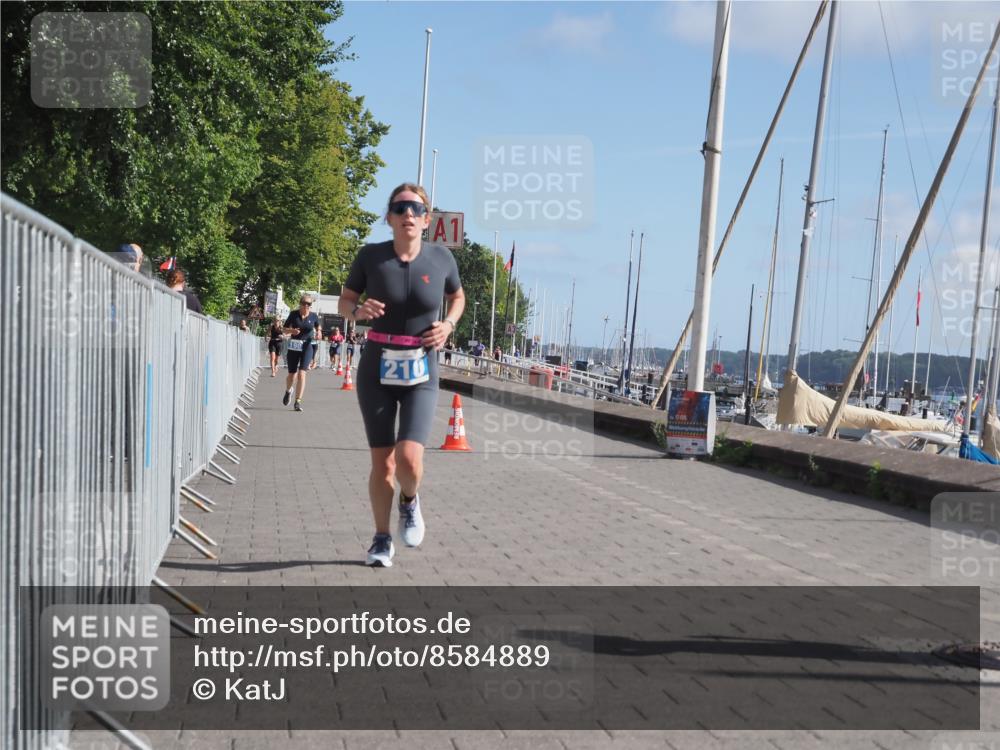 17.08.2025 - KN Förde Triathlon 2025 KatJ http://msf.ph/oto/8584889 17.08.2025 10:33:48 Laufen 190, 210 meine-sportfotos.de