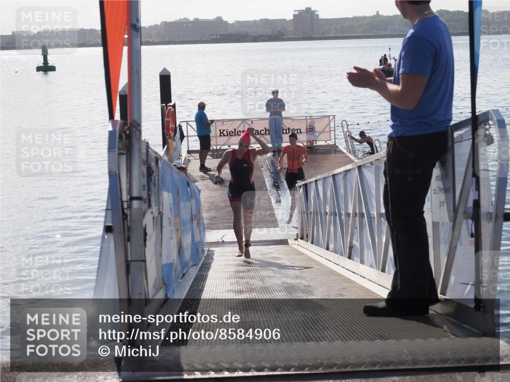 17.08.2025 - KN Förde Triathlon 2025 MichiJ http://msf.ph/oto/8584906 17.08.2025 09:23:15 Schwimmen 234, 237, 218, 225, 237 meine-sportfotos.de