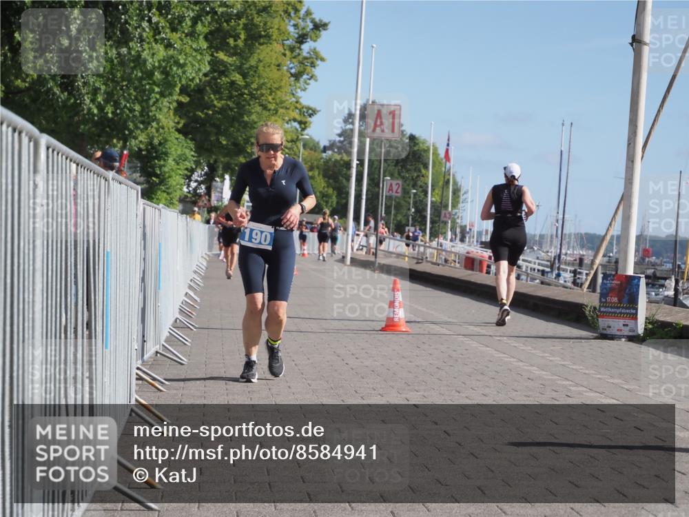 17.08.2025 - KN Förde Triathlon 2025 KatJ http://msf.ph/oto/8584941 17.08.2025 10:33:55 Laufen 190 meine-sportfotos.de