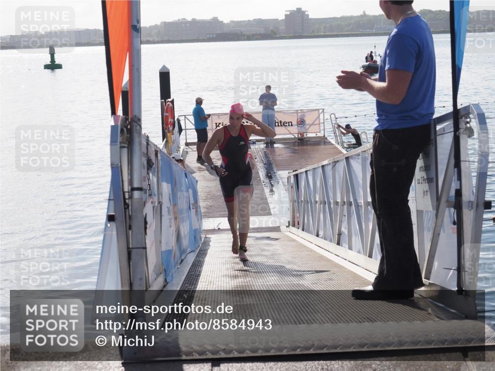 17.08.2025 - KN Förde Triathlon 2025 MichiJ http://msf.ph/oto/8584943 17.08.2025 09:23:16 Schwimmen 225, 237, 218, 225, 237 meine-sportfotos.de