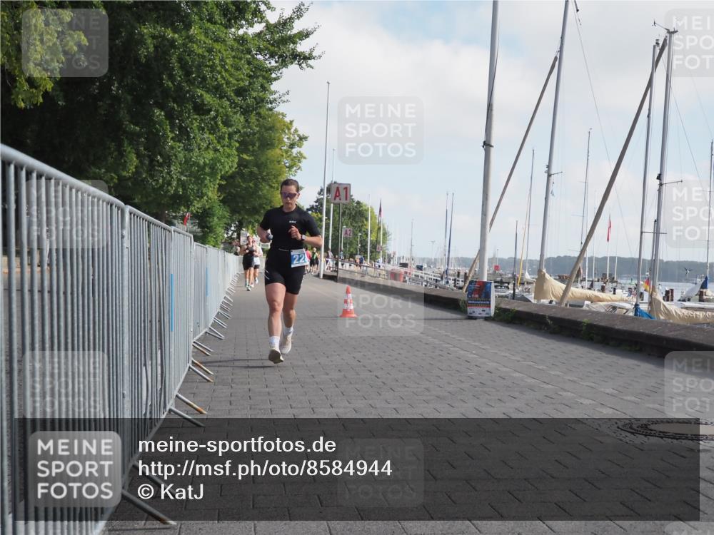 17.08.2025 - KN Förde Triathlon 2025 KatJ http://msf.ph/oto/8584944 17.08.2025 10:10:24 Laufen 121, 228 meine-sportfotos.de