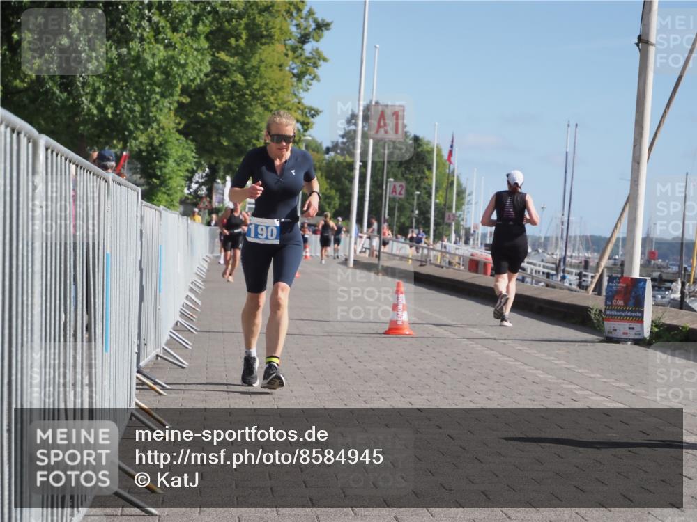 17.08.2025 - KN Förde Triathlon 2025 KatJ http://msf.ph/oto/8584945 17.08.2025 10:33:55 Laufen 190 meine-sportfotos.de