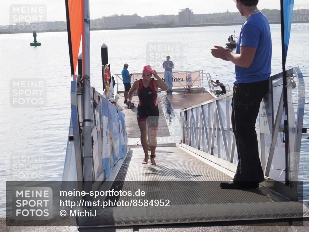 17.08.2025 - KN Förde Triathlon 2025 MichiJ http://msf.ph/oto/8584952 17.08.2025 09:23:17 Schwimmen 225, 237, 218, 225, 237 meine-sportfotos.de