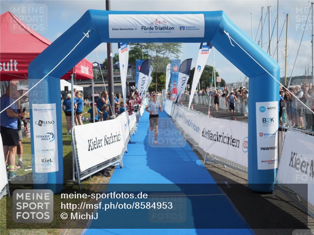 17.08.2025 - KN Förde Triathlon 2025 MichiJ http://msf.ph/oto/8584953 17.08.2025 10:11:04 Laufen 105 meine-sportfotos.de
