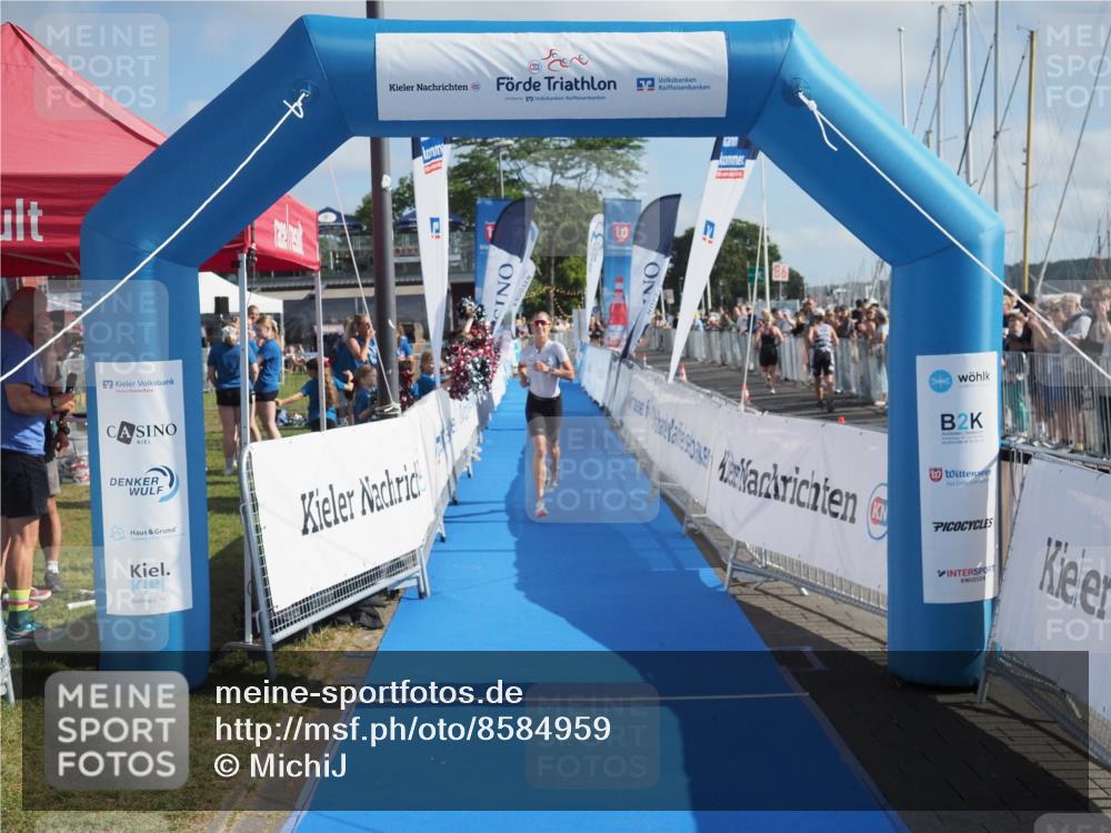 17.08.2025 - KN Förde Triathlon 2025 MichiJ http://msf.ph/oto/8584959 17.08.2025 10:11:04 Laufen 105 meine-sportfotos.de