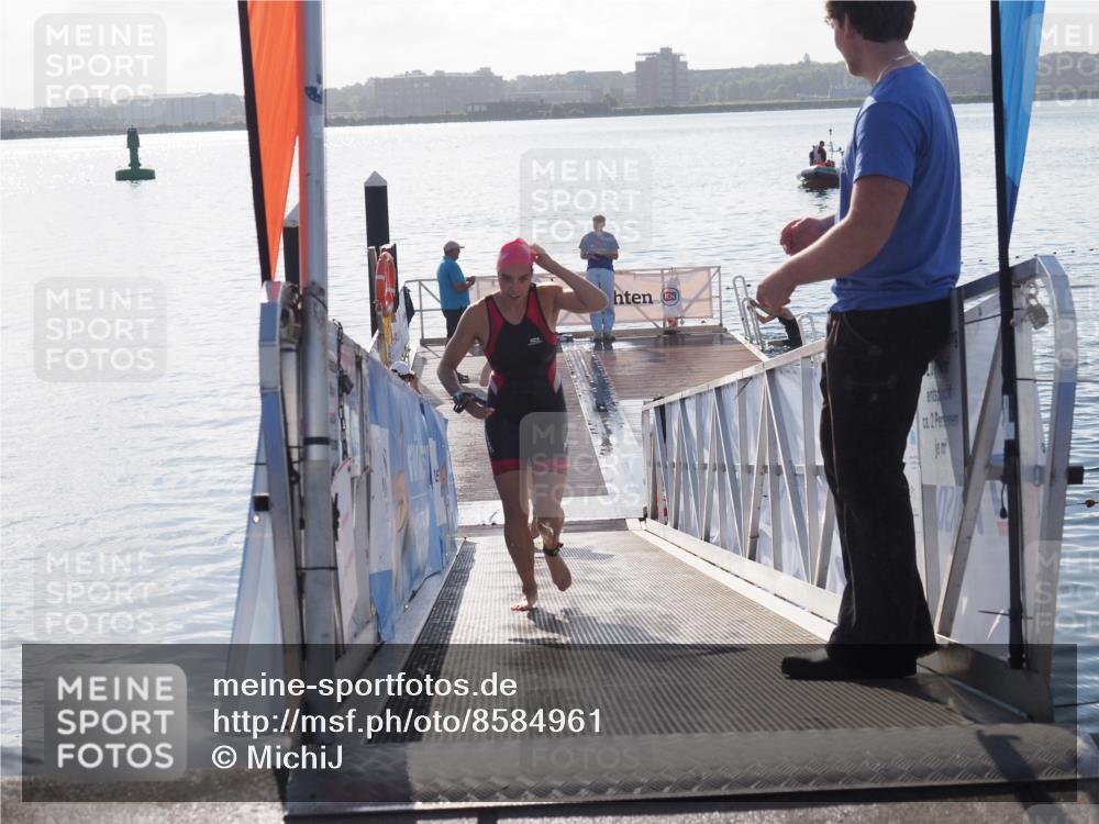 17.08.2025 - KN Förde Triathlon 2025 MichiJ http://msf.ph/oto/8584961 17.08.2025 09:23:17 Schwimmen 225, 237, 218, 225, 237 meine-sportfotos.de