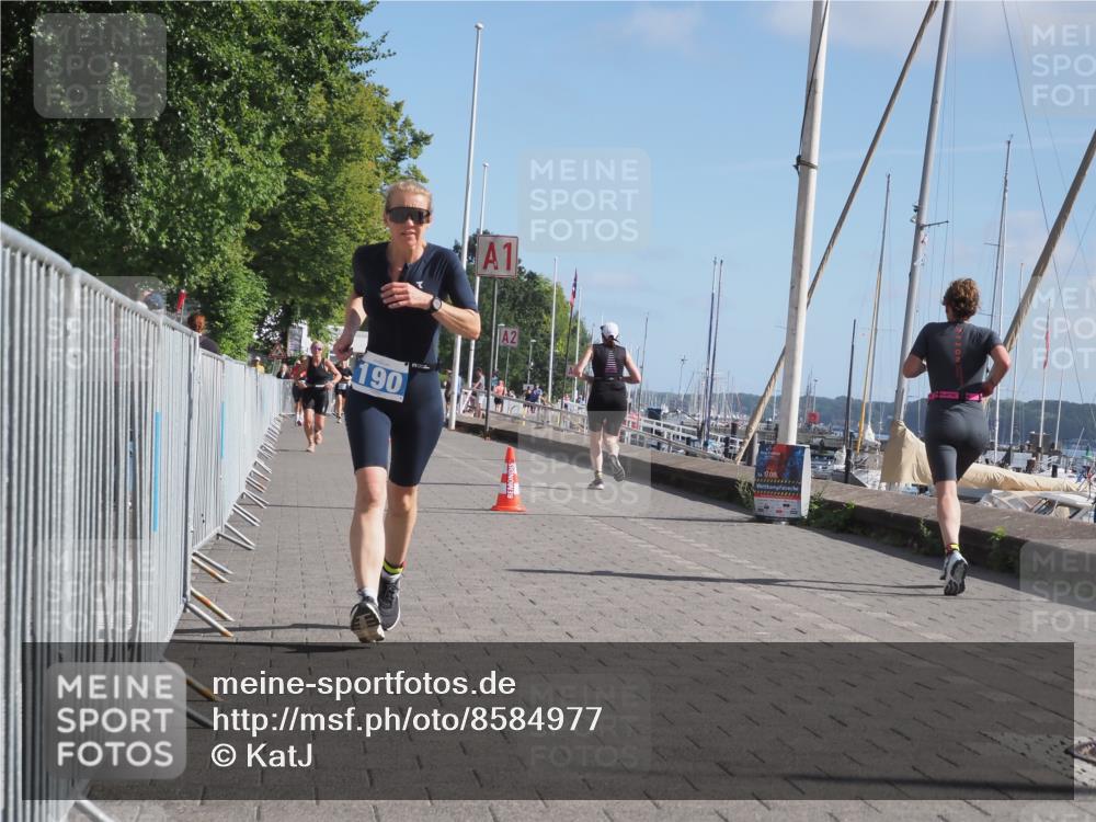 17.08.2025 - KN Förde Triathlon 2025 KatJ http://msf.ph/oto/8584977 17.08.2025 10:33:56 Laufen 190 meine-sportfotos.de