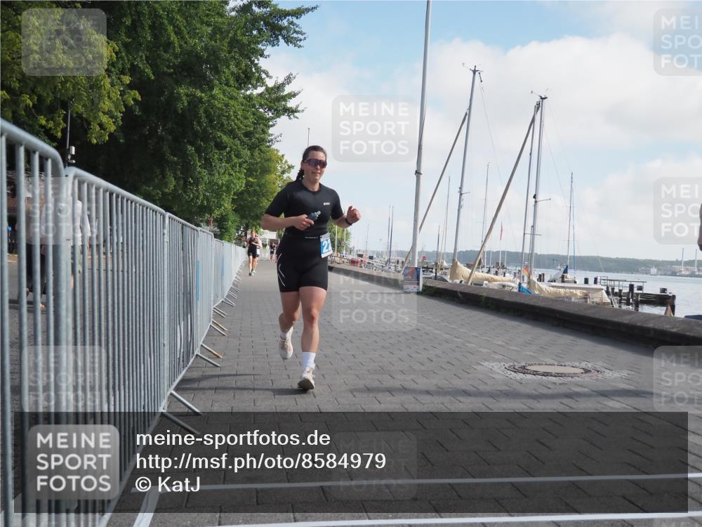 17.08.2025 - KN Förde Triathlon 2025 KatJ http://msf.ph/oto/8584979 17.08.2025 10:10:26 Laufen 121, 185, 228 meine-sportfotos.de