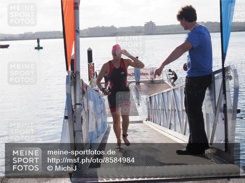 17.08.2025 - KN Förde Triathlon 2025 MichiJ http://msf.ph/oto/8584984 17.08.2025 09:23:18 Schwimmen 225, 237, 218, 225, 237 meine-sportfotos.de