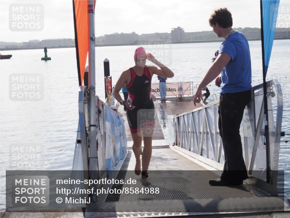 17.08.2025 - KN Förde Triathlon 2025 MichiJ http://msf.ph/oto/8584988 17.08.2025 09:23:18 Schwimmen 225, 237, 218, 225, 237 meine-sportfotos.de