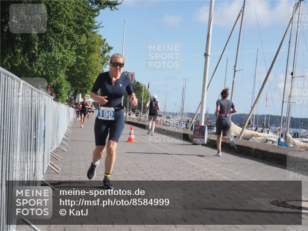 17.08.2025 - KN Förde Triathlon 2025 KatJ http://msf.ph/oto/8584999 17.08.2025 10:33:56 Laufen 190 meine-sportfotos.de