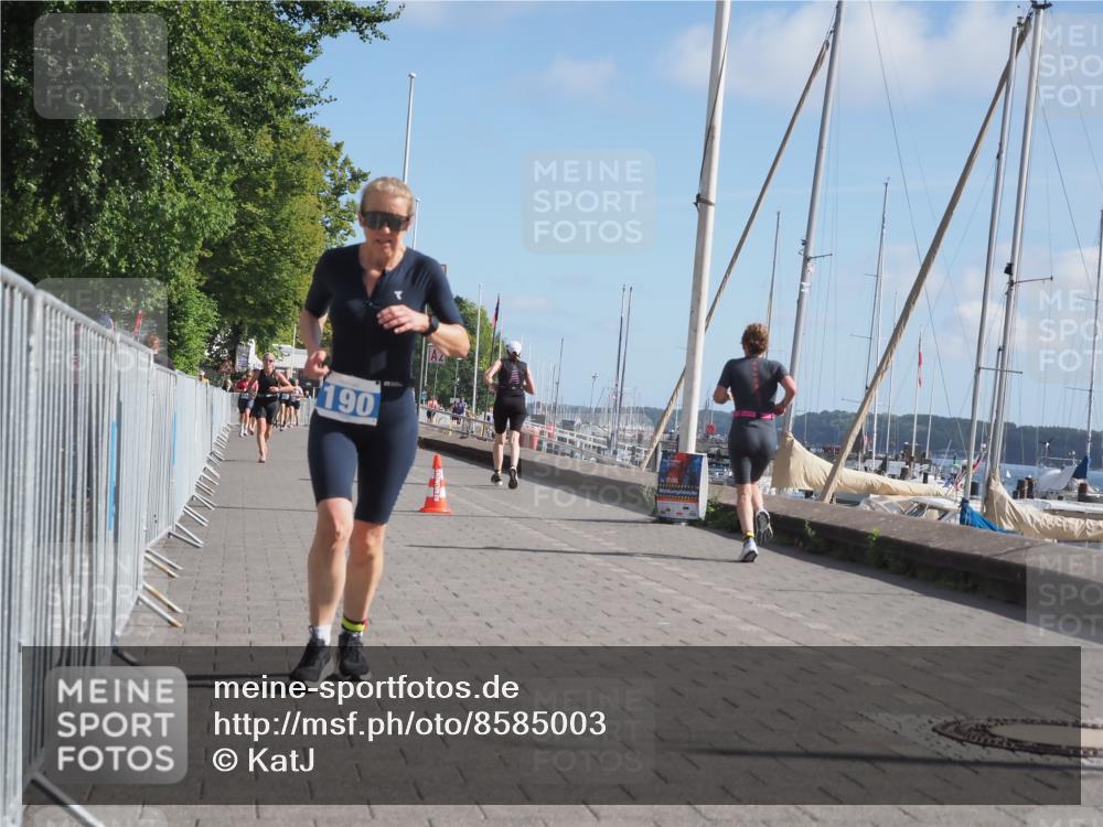 17.08.2025 - KN Förde Triathlon 2025 KatJ http://msf.ph/oto/8585003 17.08.2025 10:33:57 Laufen 183, 190 meine-sportfotos.de