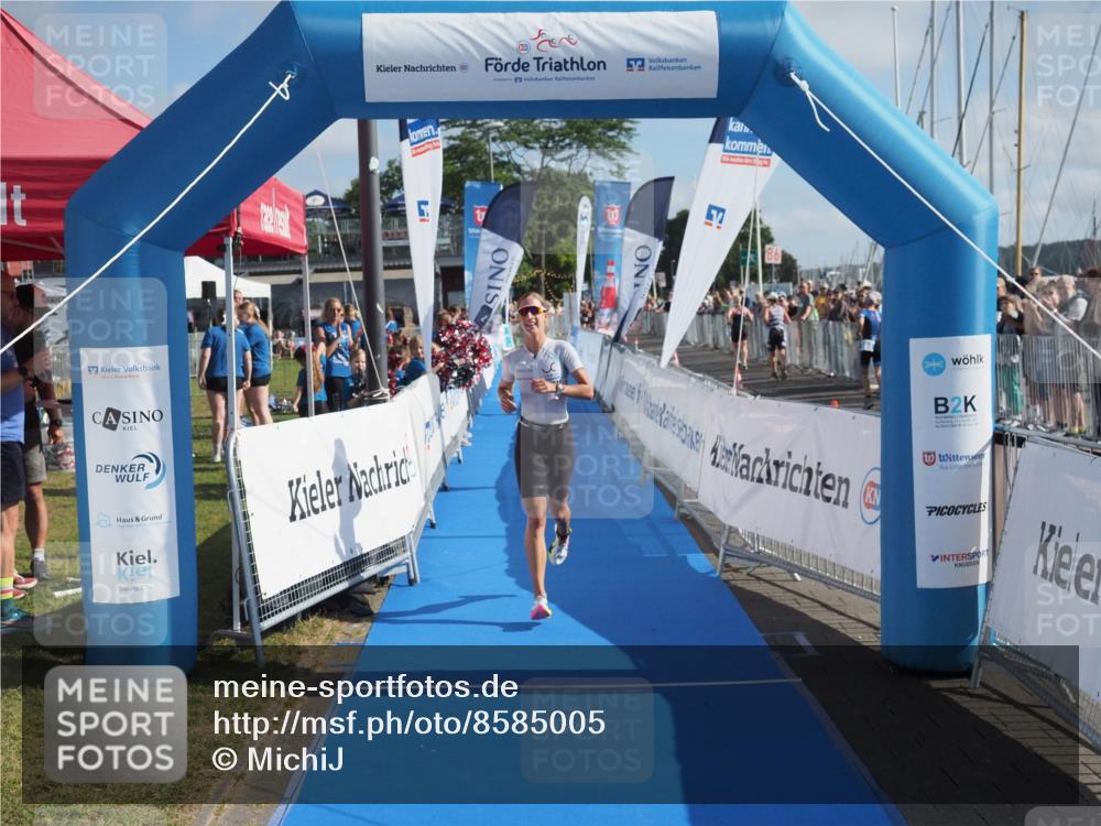 17.08.2025 - KN Förde Triathlon 2025 MichiJ http://msf.ph/oto/8585005 17.08.2025 10:11:06 Laufen 105 meine-sportfotos.de