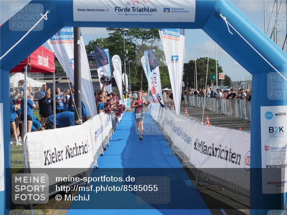 17.08.2025 - KN Förde Triathlon 2025 MichiJ http://msf.ph/oto/8585055 17.08.2025 10:14:58 Laufen 121 meine-sportfotos.de