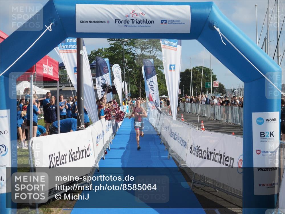 17.08.2025 - KN Förde Triathlon 2025 MichiJ http://msf.ph/oto/8585064 17.08.2025 10:14:59 Laufen 121 meine-sportfotos.de