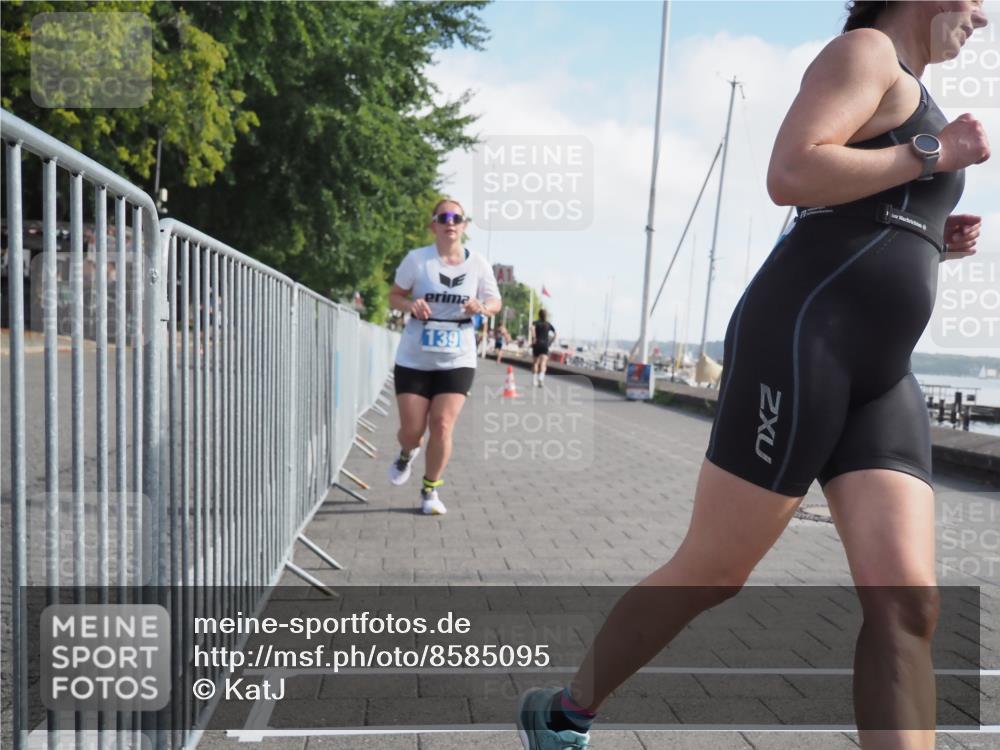 17.08.2025 - KN Förde Triathlon 2025 KatJ http://msf.ph/oto/8585095 17.08.2025 10:10:37 Laufen 106, 110, 139, 157, 185 meine-sportfotos.de