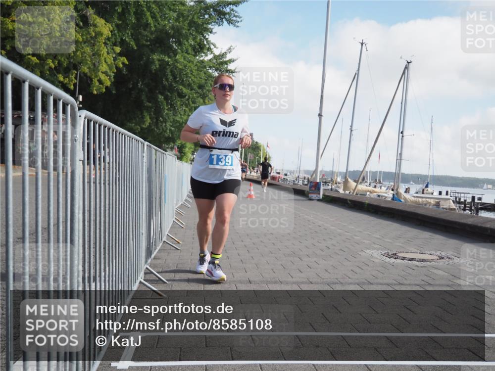 17.08.2025 - KN Förde Triathlon 2025 KatJ http://msf.ph/oto/8585108 17.08.2025 10:10:37 Laufen 106, 110, 139, 157, 185 meine-sportfotos.de