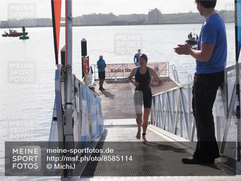 17.08.2025 - KN Förde Triathlon 2025 MichiJ http://msf.ph/oto/8585114 17.08.2025 09:23:27 Schwimmen 218, 225, 237, 218 meine-sportfotos.de