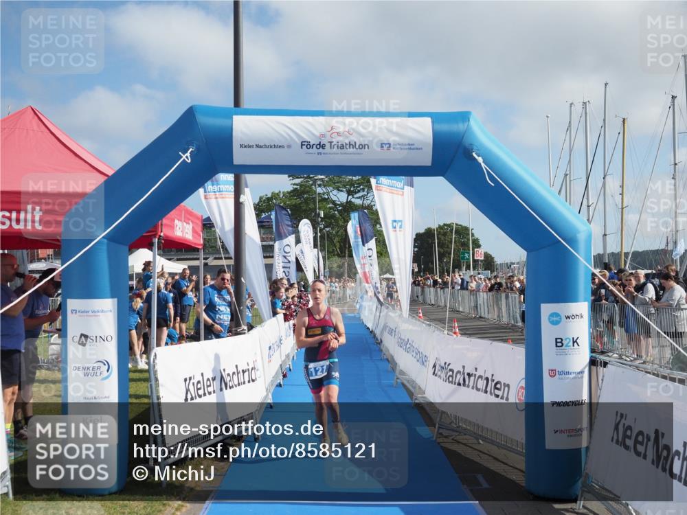 17.08.2025 - KN Förde Triathlon 2025 MichiJ http://msf.ph/oto/8585121 17.08.2025 10:15:01 Laufen 121 meine-sportfotos.de