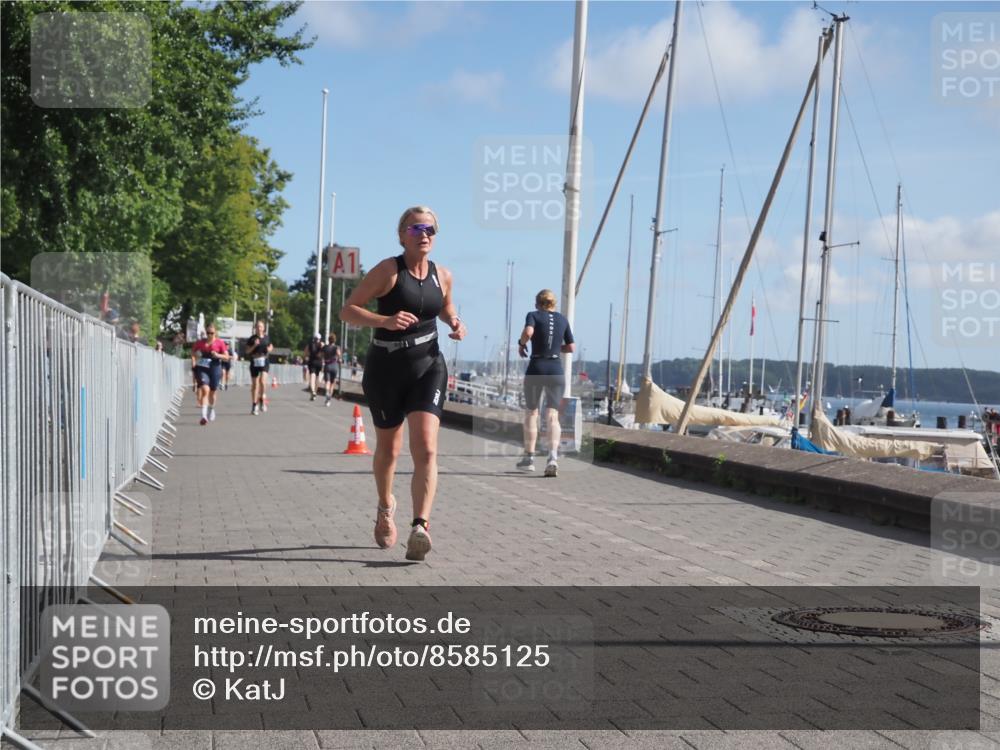 17.08.2025 - KN Förde Triathlon 2025 KatJ http://msf.ph/oto/8585125 17.08.2025 10:34:05 Laufen 137, 183 meine-sportfotos.de