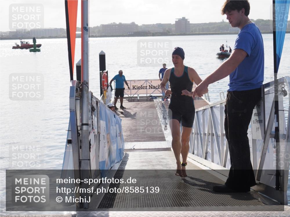 17.08.2025 - KN Förde Triathlon 2025 MichiJ http://msf.ph/oto/8585139 17.08.2025 09:23:28 Schwimmen 218, 225, 237, 218 meine-sportfotos.de