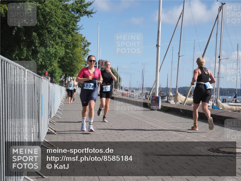 17.08.2025 - KN Förde Triathlon 2025 KatJ http://msf.ph/oto/8585184 17.08.2025 10:34:12 Laufen 137, 161, 244 meine-sportfotos.de