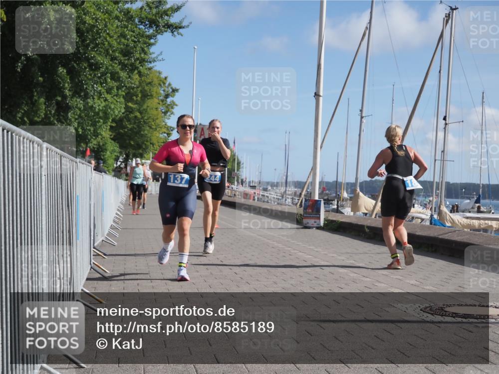 17.08.2025 - KN Förde Triathlon 2025 KatJ http://msf.ph/oto/8585189 17.08.2025 10:34:12 Laufen 137, 161, 244 meine-sportfotos.de