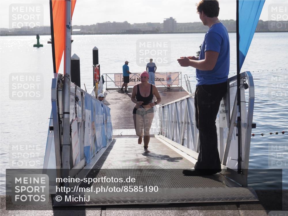 17.08.2025 - KN Förde Triathlon 2025 MichiJ http://msf.ph/oto/8585190 17.08.2025 09:24:02 Schwimmen 231, 231 meine-sportfotos.de