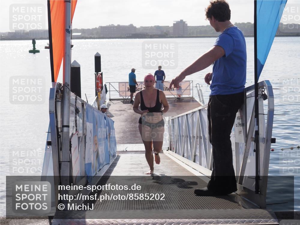 17.08.2025 - KN Förde Triathlon 2025 MichiJ http://msf.ph/oto/8585202 17.08.2025 09:24:02 Schwimmen 231, 231 meine-sportfotos.de