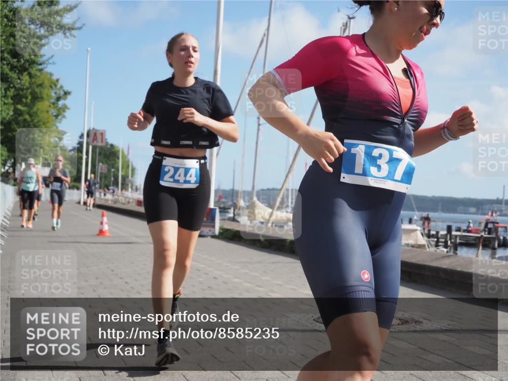 17.08.2025 - KN Förde Triathlon 2025 KatJ http://msf.ph/oto/8585235 17.08.2025 10:34:14 Laufen 137, 161, 244 meine-sportfotos.de
