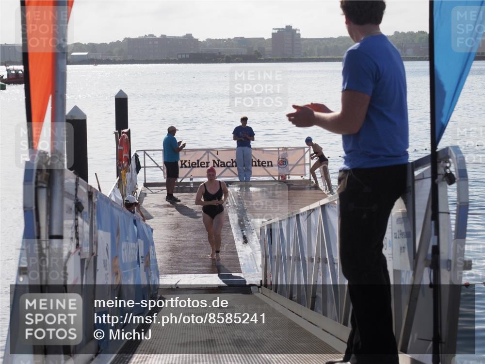 17.08.2025 - KN Förde Triathlon 2025 MichiJ http://msf.ph/oto/8585241 17.08.2025 09:24:33 Schwimmen 118, 243 meine-sportfotos.de