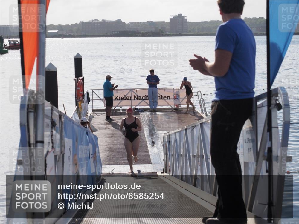 17.08.2025 - KN Förde Triathlon 2025 MichiJ http://msf.ph/oto/8585254 17.08.2025 09:24:33 Schwimmen 118, 243 meine-sportfotos.de