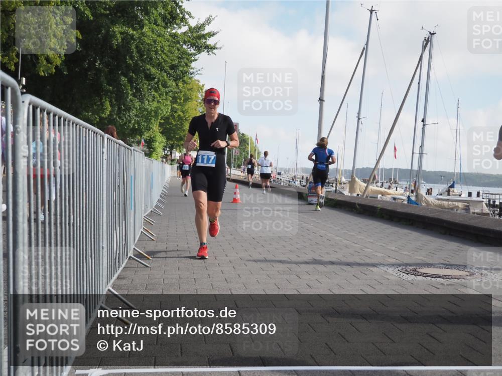 17.08.2025 - KN Förde Triathlon 2025 KatJ http://msf.ph/oto/8585309 17.08.2025 10:10:50 Laufen 115, 117, 120 meine-sportfotos.de