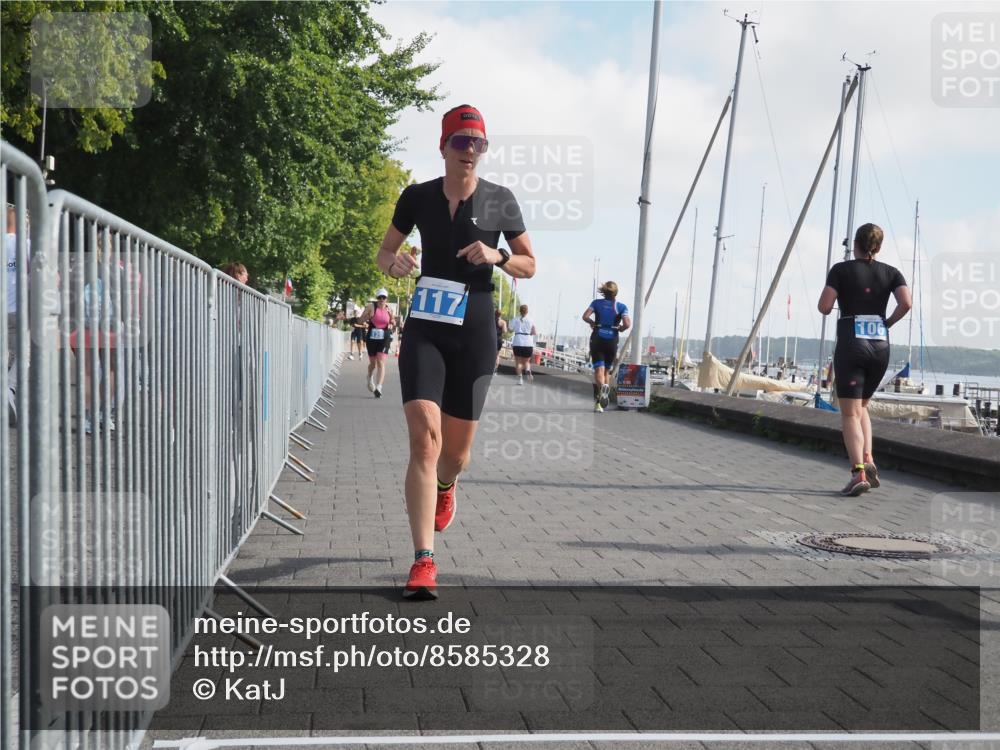 17.08.2025 - KN Förde Triathlon 2025 KatJ http://msf.ph/oto/8585328 17.08.2025 10:10:50 Laufen 115, 117, 120 meine-sportfotos.de