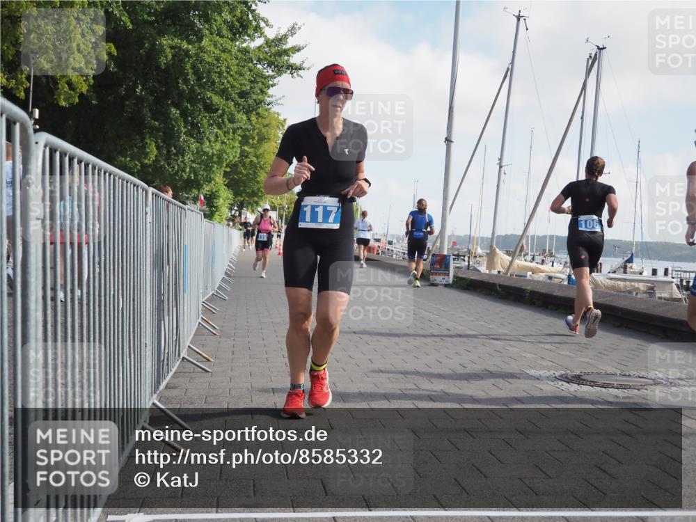 17.08.2025 - KN Förde Triathlon 2025 KatJ http://msf.ph/oto/8585332 17.08.2025 10:10:50 Laufen 115, 117, 120 meine-sportfotos.de