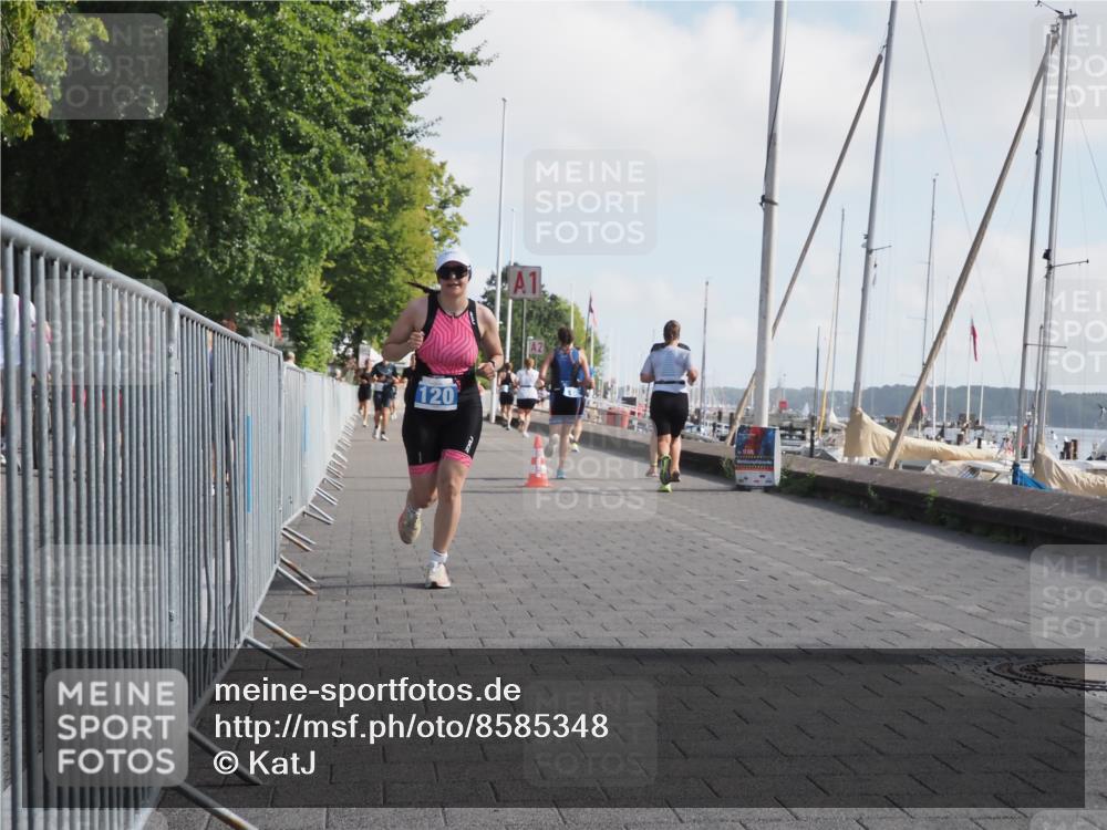 17.08.2025 - KN Förde Triathlon 2025 KatJ http://msf.ph/oto/8585348 17.08.2025 10:10:55 Laufen 120 meine-sportfotos.de