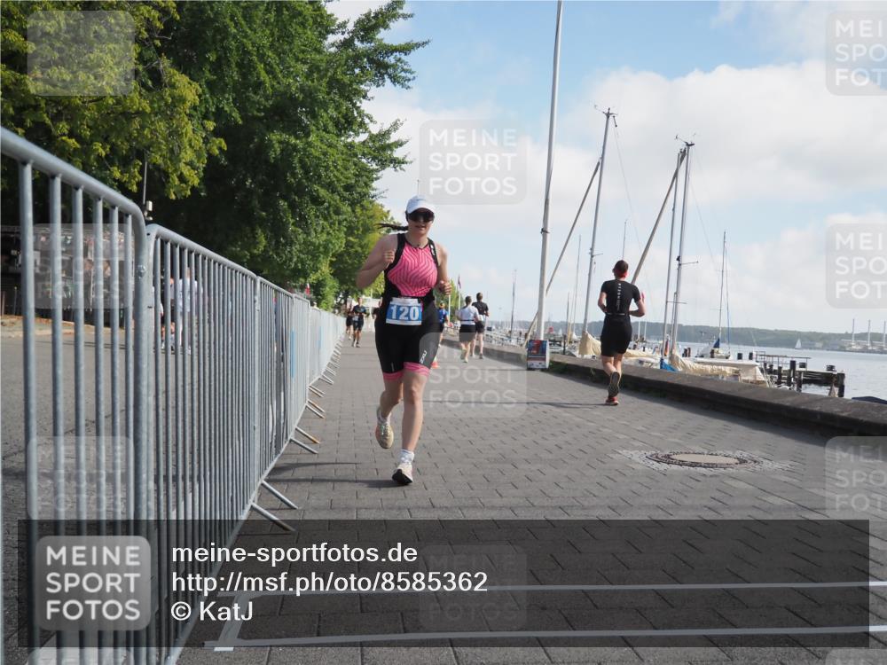 17.08.2025 - KN Förde Triathlon 2025 KatJ http://msf.ph/oto/8585362 17.08.2025 10:10:56 Laufen 120, 241 meine-sportfotos.de