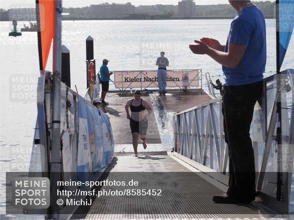 17.08.2025 - KN Förde Triathlon 2025 MichiJ http://msf.ph/oto/8585452 17.08.2025 09:25:00 Schwimmen 251, 248, 251 meine-sportfotos.de