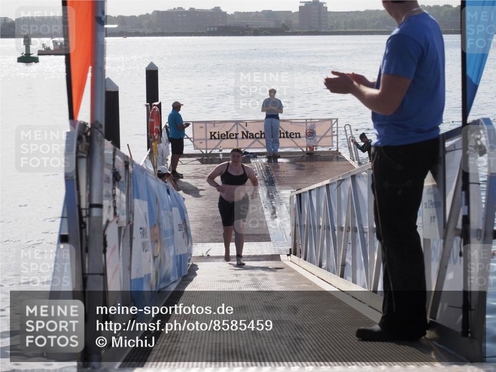 17.08.2025 - KN Förde Triathlon 2025 MichiJ http://msf.ph/oto/8585459 17.08.2025 09:25:00 Schwimmen 251, 248, 251 meine-sportfotos.de