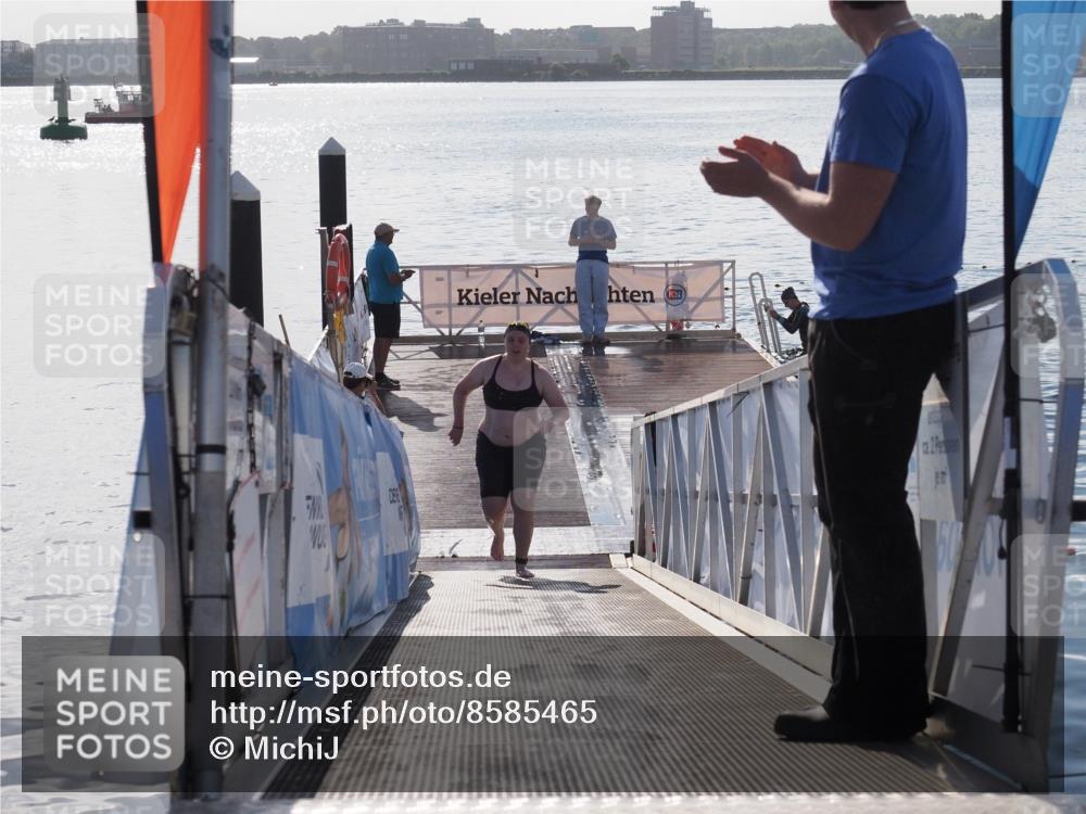 17.08.2025 - KN Förde Triathlon 2025 MichiJ http://msf.ph/oto/8585465 17.08.2025 09:25:00 Schwimmen 251, 248, 251 meine-sportfotos.de