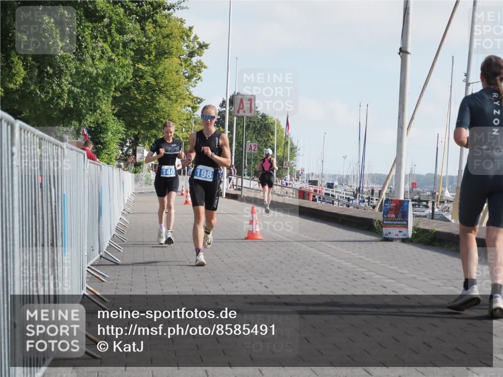 17.08.2025 - KN Förde Triathlon 2025 KatJ http://msf.ph/oto/8585491 17.08.2025 10:11:11 Laufen 140, 189, 198 meine-sportfotos.de