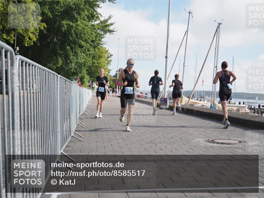 17.08.2025 - KN Förde Triathlon 2025 KatJ http://msf.ph/oto/8585517 17.08.2025 10:11:13 Laufen 140, 179, 198 meine-sportfotos.de