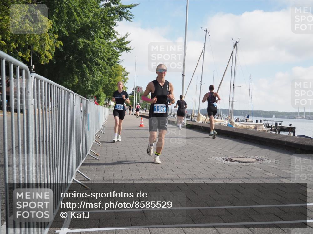 17.08.2025 - KN Förde Triathlon 2025 KatJ http://msf.ph/oto/8585529 17.08.2025 10:11:14 Laufen 140, 179, 198 meine-sportfotos.de