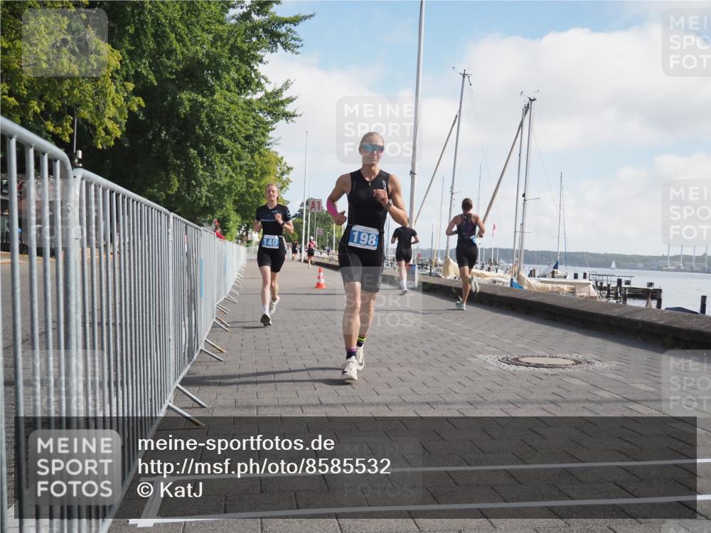 17.08.2025 - KN Förde Triathlon 2025 KatJ http://msf.ph/oto/8585532 17.08.2025 10:11:14 Laufen 140, 179, 198 meine-sportfotos.de