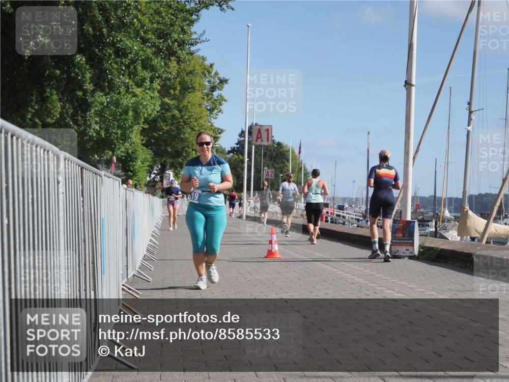 17.08.2025 - KN Förde Triathlon 2025 KatJ http://msf.ph/oto/8585533 17.08.2025 10:34:39 Laufen 219 meine-sportfotos.de