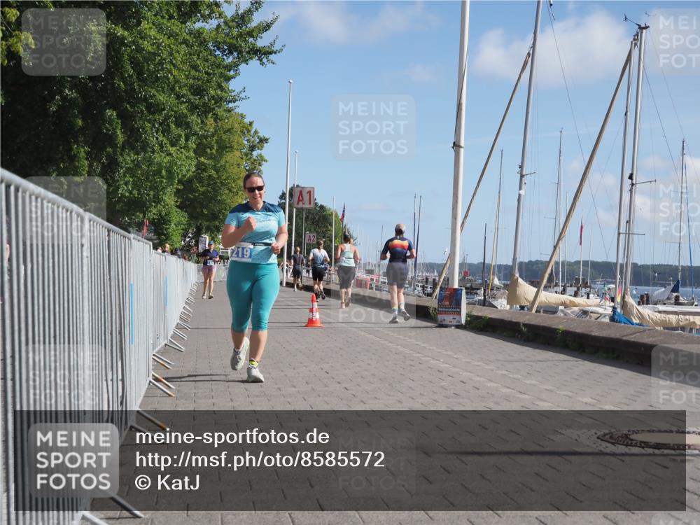 17.08.2025 - KN Förde Triathlon 2025 KatJ http://msf.ph/oto/8585572 17.08.2025 10:34:40 Laufen 219 meine-sportfotos.de