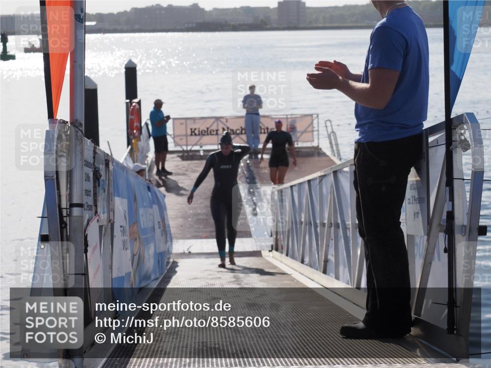 17.08.2025 - KN Förde Triathlon 2025 MichiJ http://msf.ph/oto/8585606 17.08.2025 09:25:14 Schwimmen 248, 251, 199, 248 meine-sportfotos.de