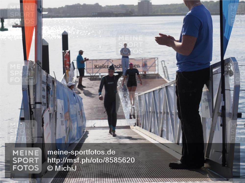 17.08.2025 - KN Förde Triathlon 2025 MichiJ http://msf.ph/oto/8585620 17.08.2025 09:25:14 Schwimmen 248, 251, 199, 248 meine-sportfotos.de