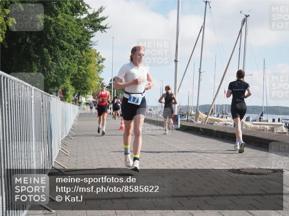 17.08.2025 - KN Förde Triathlon 2025 KatJ http://msf.ph/oto/8585622 17.08.2025 10:11:21 Laufen 101, 179 meine-sportfotos.de