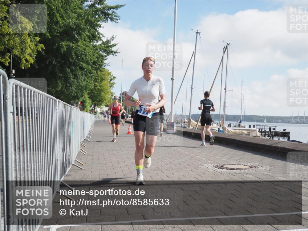 17.08.2025 - KN Förde Triathlon 2025 KatJ http://msf.ph/oto/8585633 17.08.2025 10:11:21 Laufen 101, 179 meine-sportfotos.de